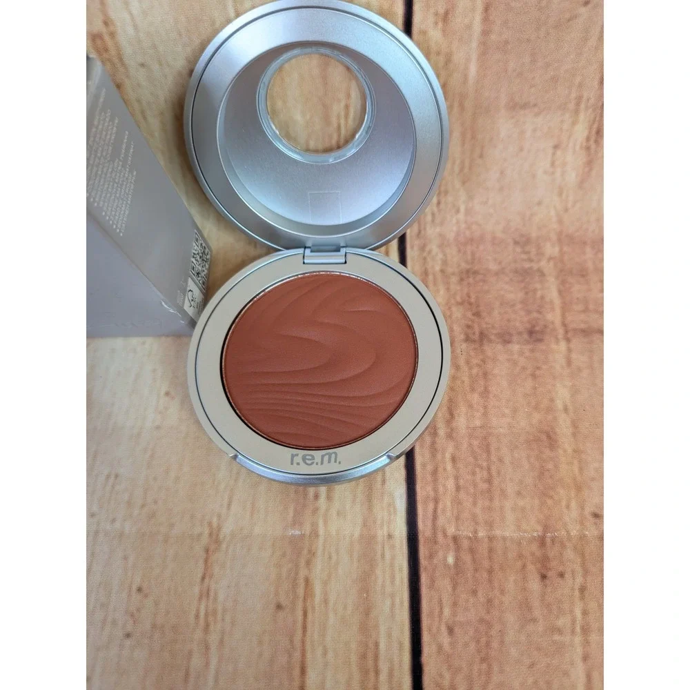 R.E.M. Beauty Hypernova Satin Matte Blush Jupiter Moon 5g